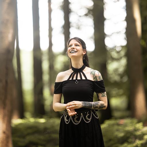 Kyra – Fräulein Hedera, Tattoo Künstlerin